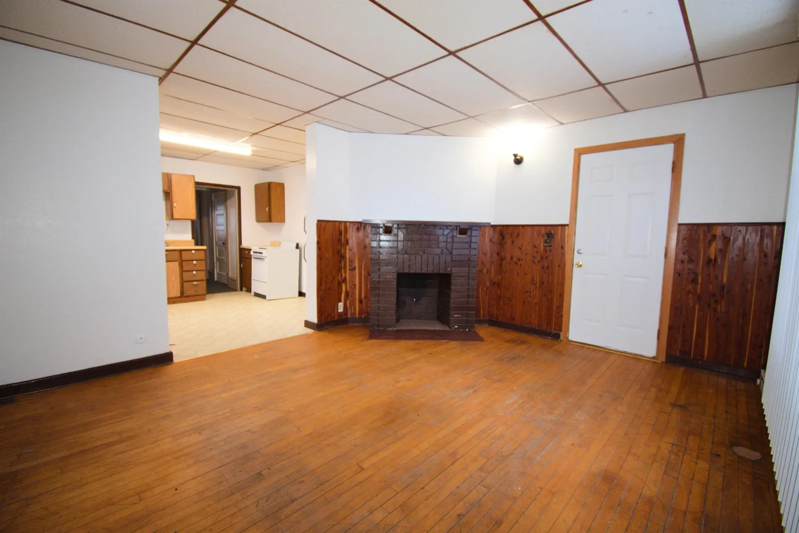 222 4th Street South, Unit 1, photo 1 of 8