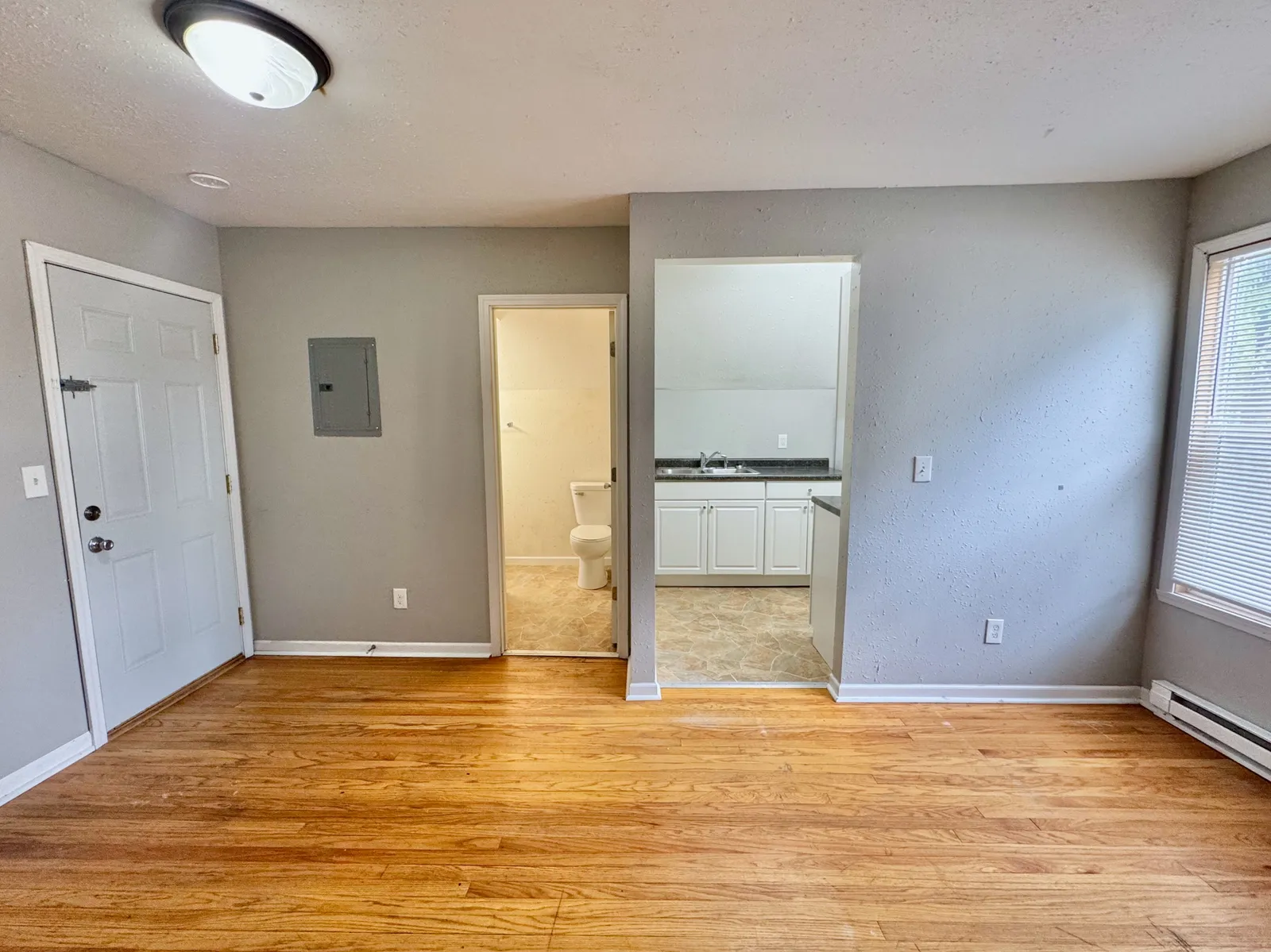 727 3rd Street North, Unit 1, photo 1 of 5