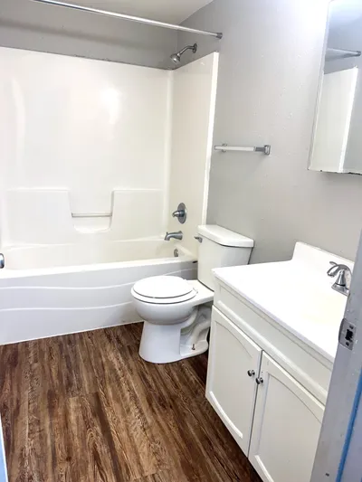 727 3rd Street North, Unit 2, photo 5 of 6