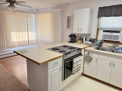 2506 8th Street North, Unit 2, photo 4 of 4