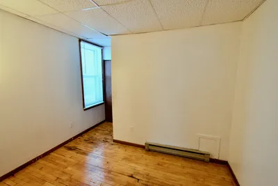222 4th Street South, Unit 3, photo 6 of 7