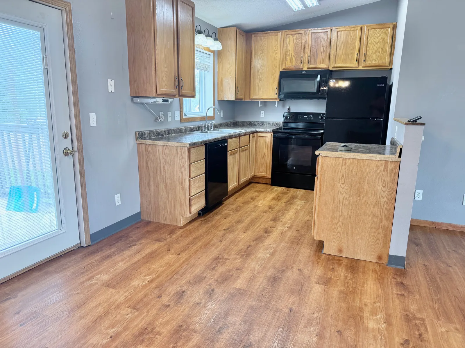 5141 7th Lane South, photo 1 of 10