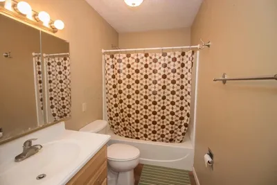 2802 9 1/2 Street North, photo 7 of 13