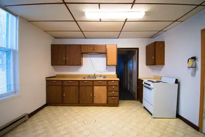 222 4th Street South, Unit 1, photo 3 of 8