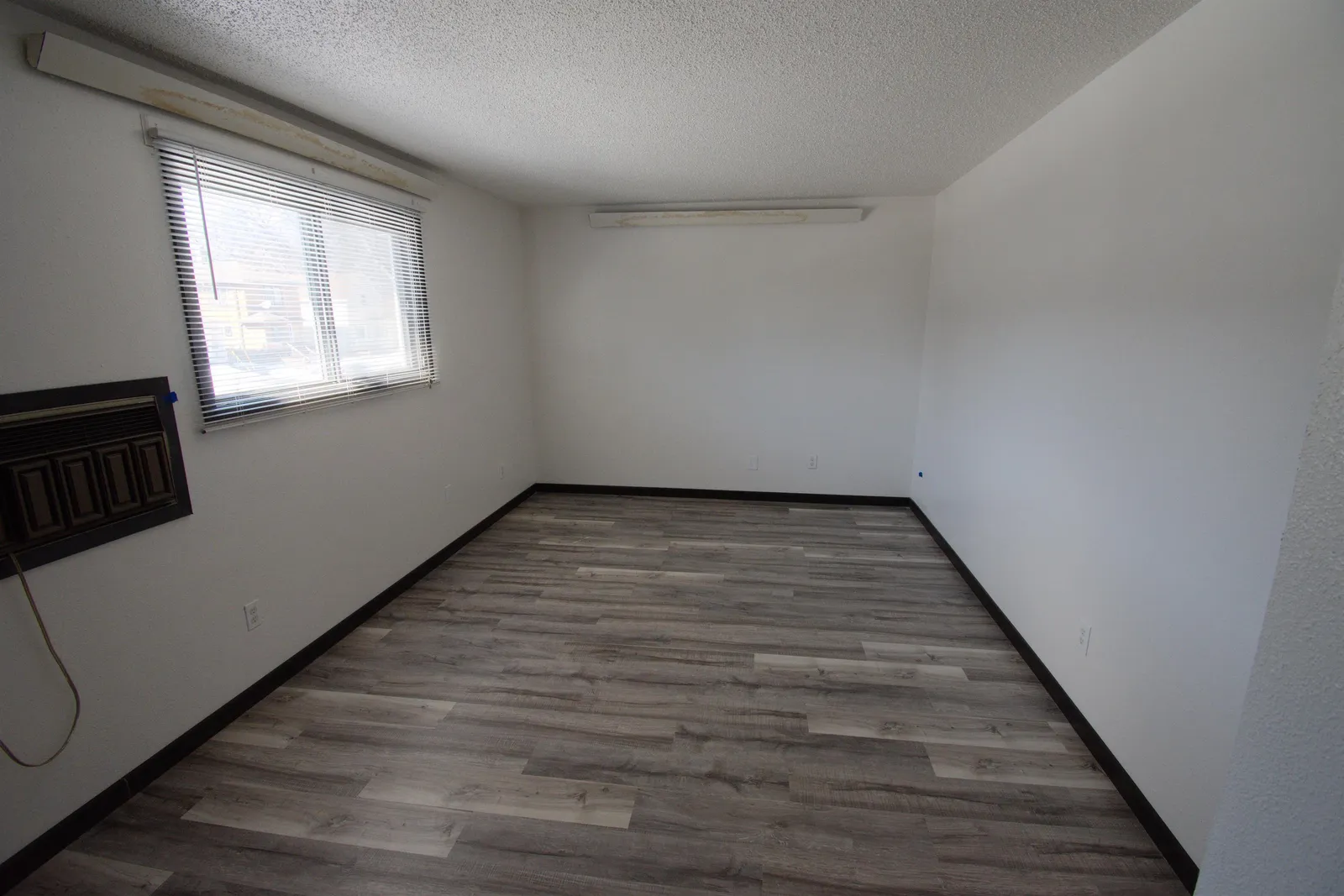 803 8th Street North, Unit 1, photo 1 of 10