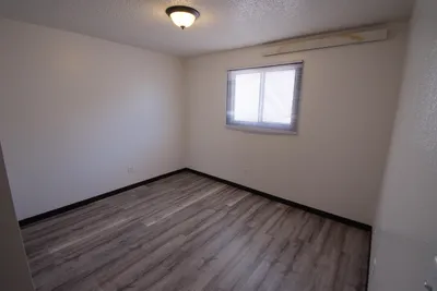 803 8th Street North, Unit 1, photo 3 of 10