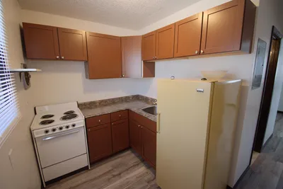 803 8th Street North, Unit 1, photo 5 of 10