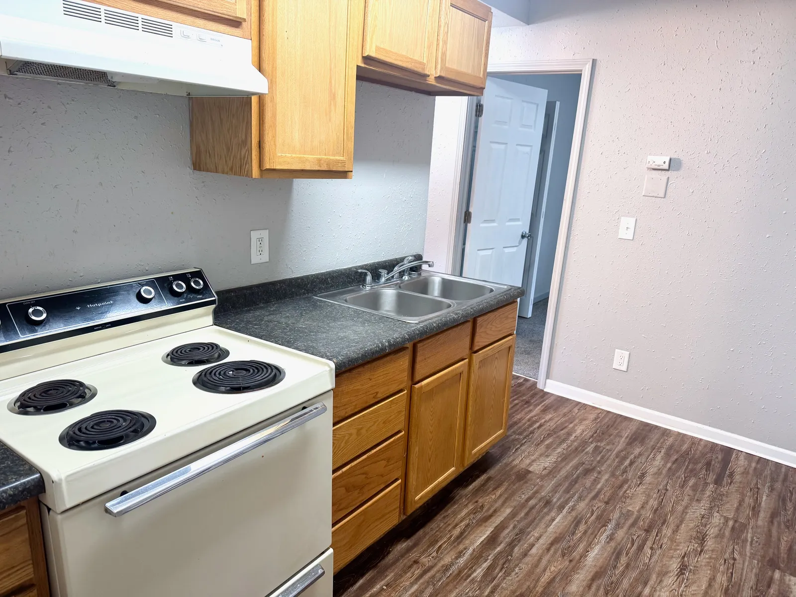 727 3rd Street North, Unit 2, photo 1 of 6