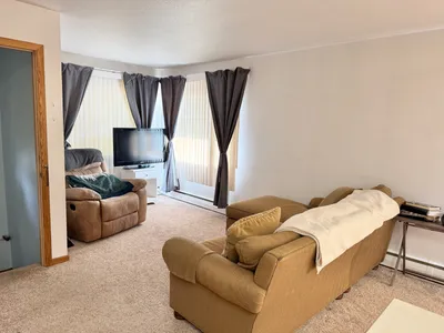 2506 8th Street North, Unit 2, photo 3 of 4