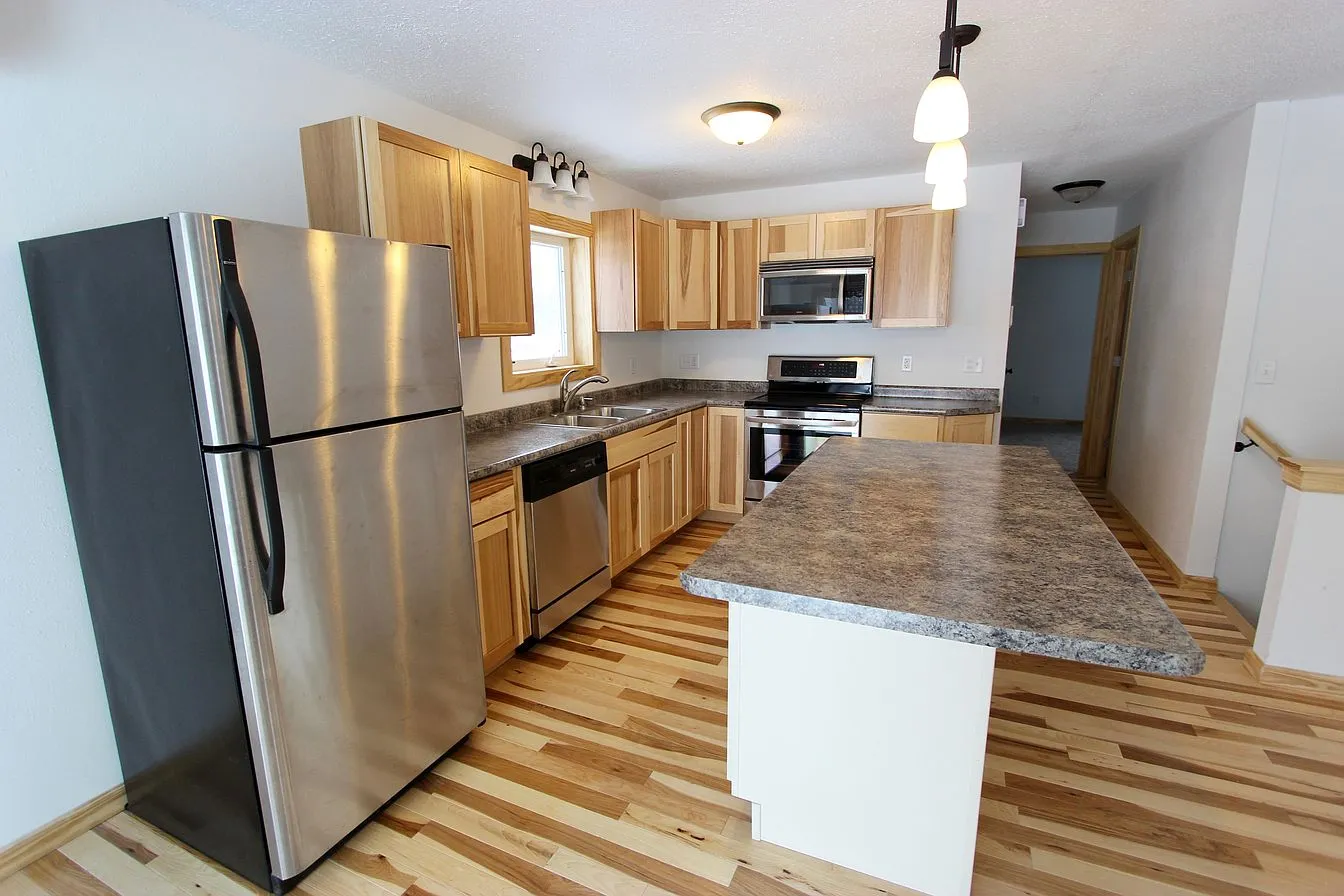902 3rd Avenue North, photo 1 of 7