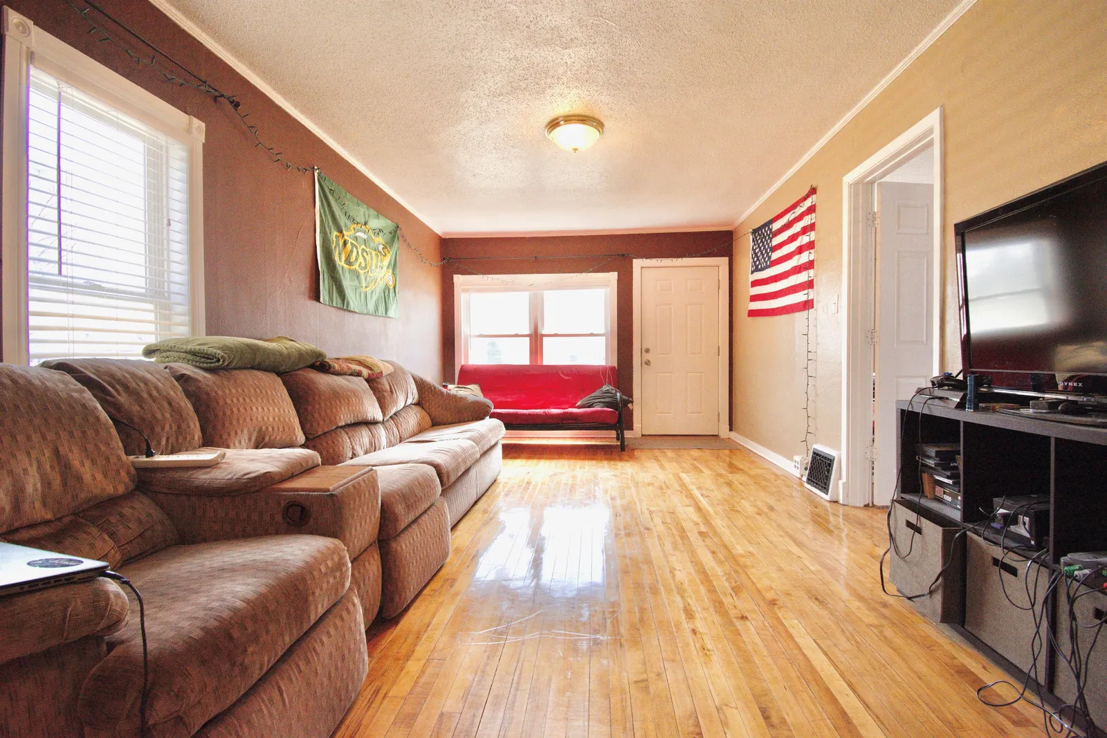 721 8th Avenue North, photo 1 of 11
