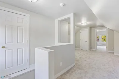1545 4th Avenue South, photo 4 of 12
