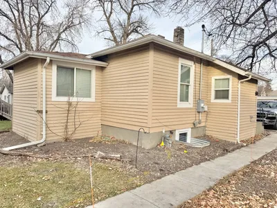 727 1/2 3rd Street North, photo 10 of 10