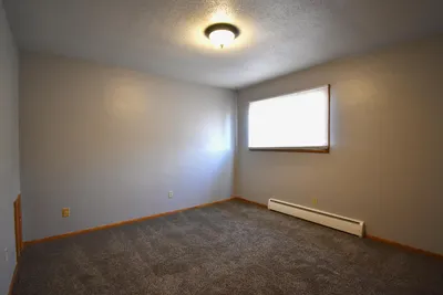 102 5th Street East, Unit 6, photo 2 of 10