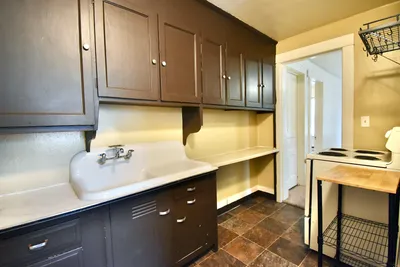 1226 10th Street North, Unit 3, photo 2 of 9