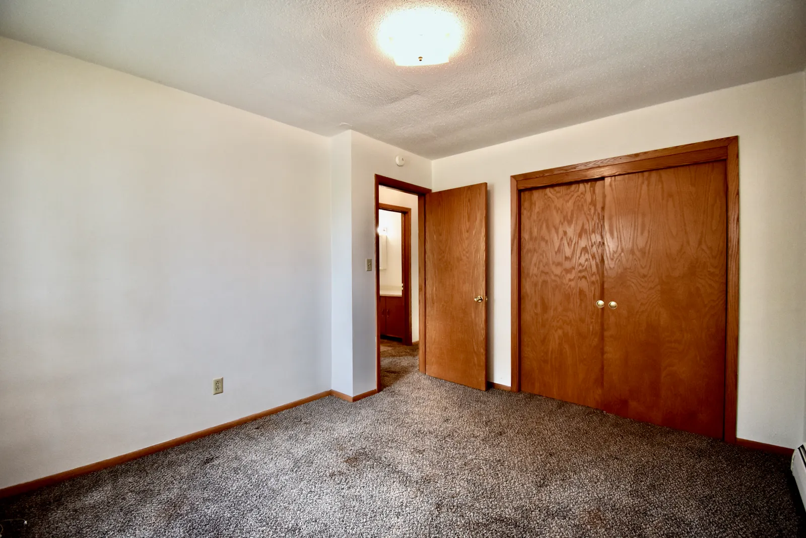 102 5th Street East, Unit 12, photo 1 of 11