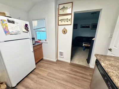 727 1/2 3rd Street North, photo 4 of 10