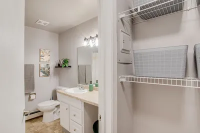 102 5th Street East, Unit 1, photo 8 of 12