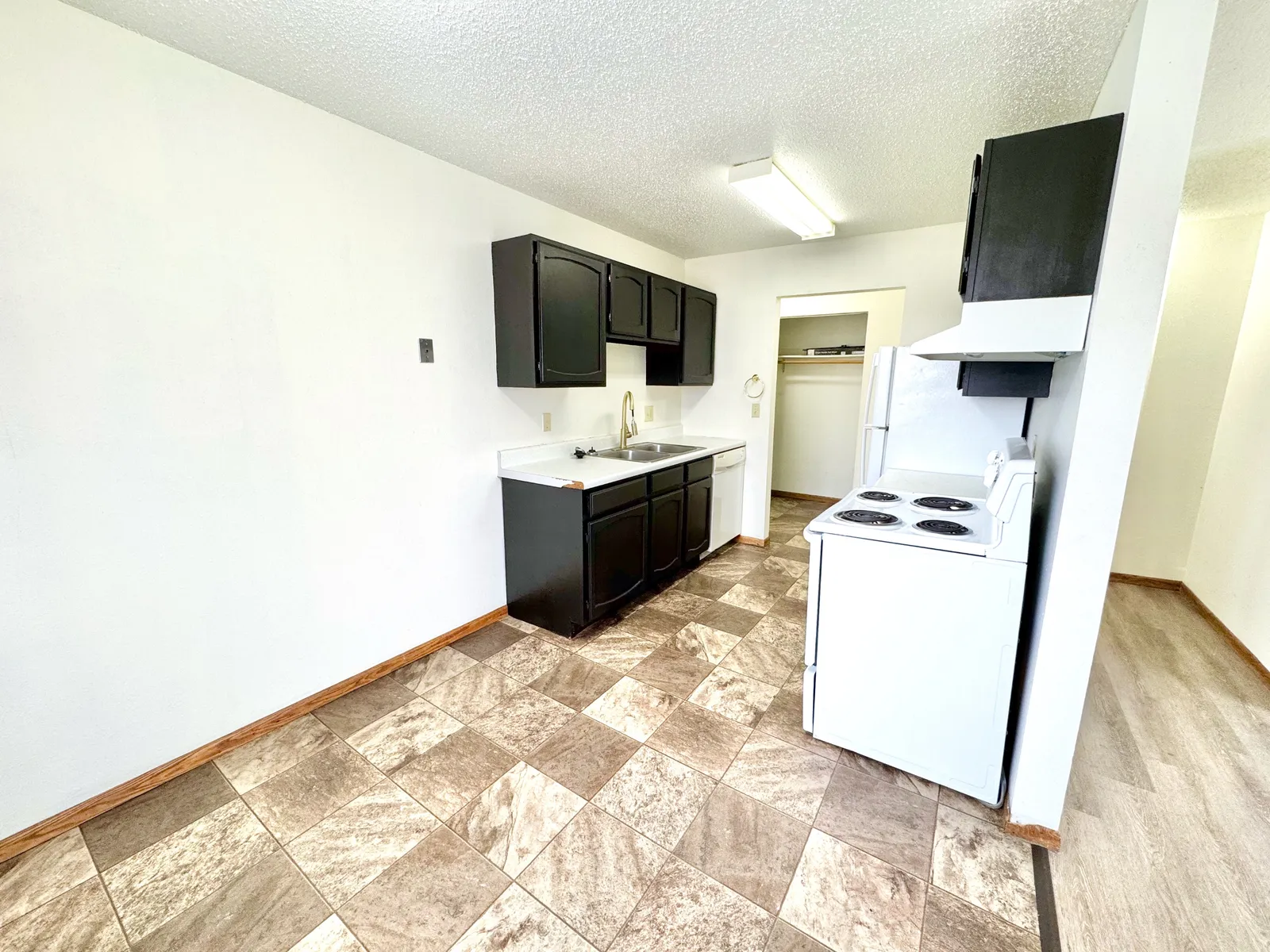 1402 32nd Street South, Unit 314, photo 1 of 7