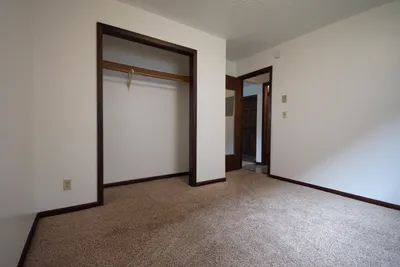 803 8th Street North, Unit 4, photo 2 of 7