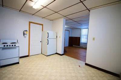 222 4th Street South, Unit 1, photo 4 of 8