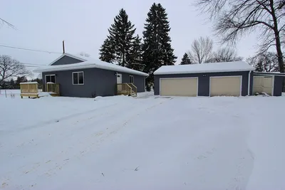 902 3rd Avenue North, photo 7 of 7