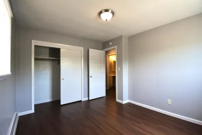 102 5th Street East, Unit 11, photo 6 of 11