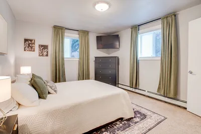 102 5th Street East, Unit 1, photo 7 of 12