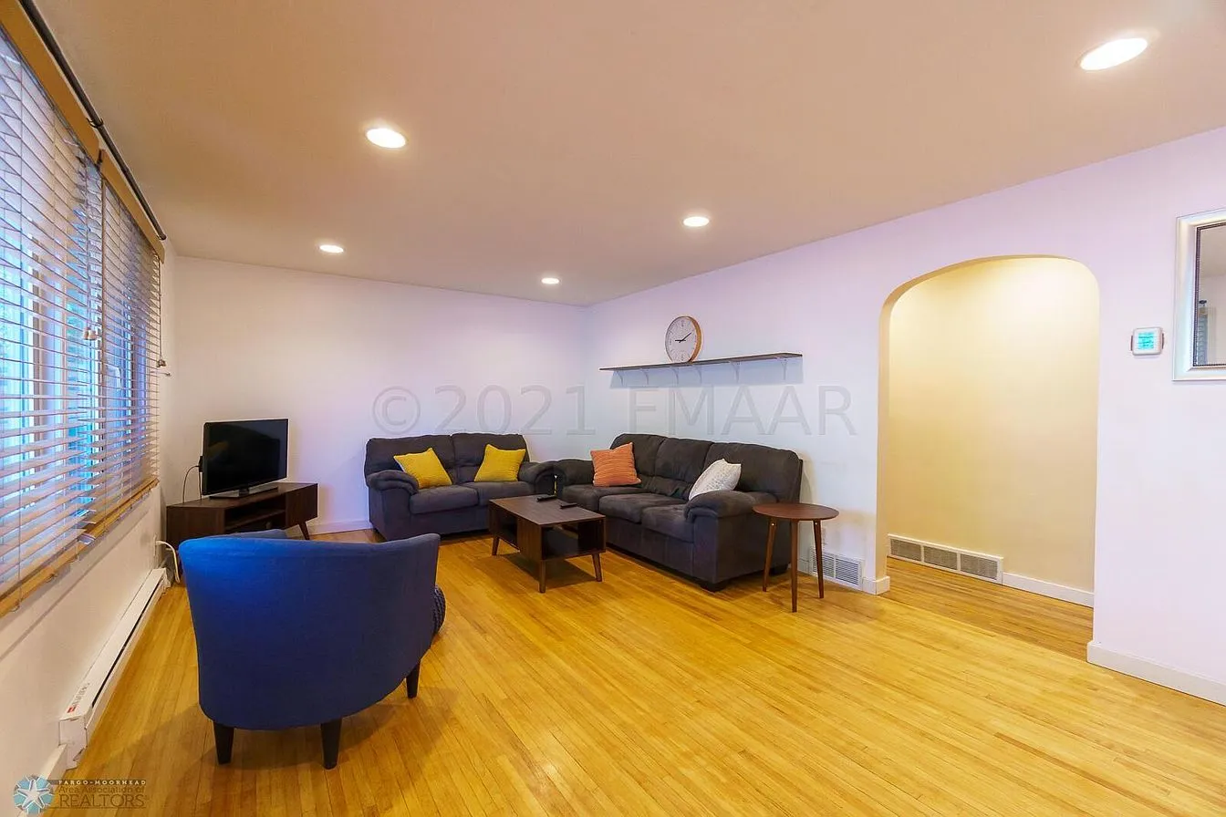 1220 11th Street North, photo 1 of 11