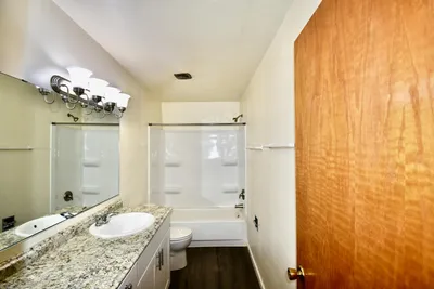 102 5th Street East, Unit 10, photo 5 of 9