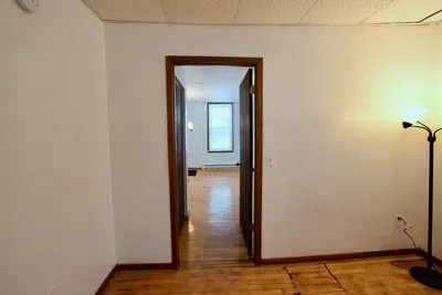 222 4th Street South, Unit 3, photo 5 of 7
