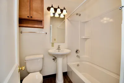 1226 10th Street North, Unit 4, photo 7 of 8