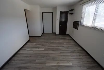 803 8th Street North, Unit 1, photo 4 of 10